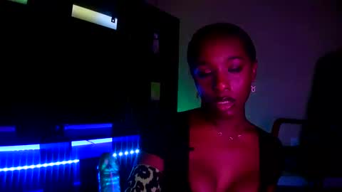 Aquaesse online show from April 21, 2026, 1:42 am