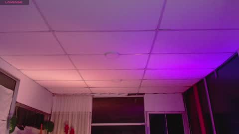 Zam independent model online show from February 8, 2025, 6:54 am