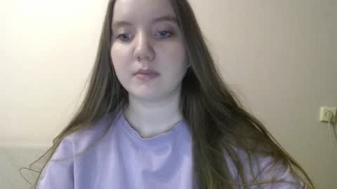 Josefin online show from February 14, 2025, 12:36 pm