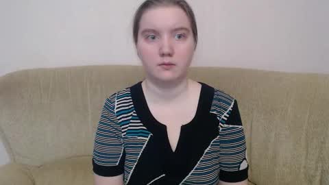 Josefin online show from March 1, 2026, 3:52 am