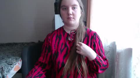 Josefin online show from April 15, 2026, 5:58 am