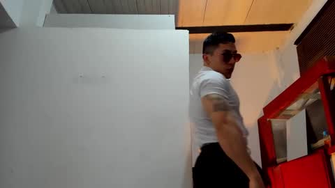 Jonathan online show from September 9, 2025, 10:20 pm