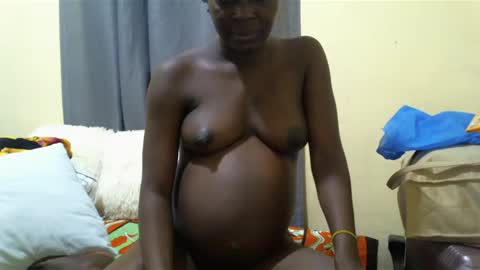 Snapshot of ara_bellah chatting on December 18, 2024, 10:24 pm ara bellah online show from December 18, 2024, 10:24 pm