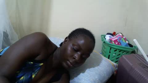 Snapshot of ara_bellah chatting on March 8, 2025, 6:37 pm ara bellah online show from March 8, 2025, 6:37 pm