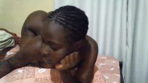 Snapshot of ara_bellah chatting on October 18, 2025, 11:38 pm ara bellah online show from October 18, 2025, 11:38 pm