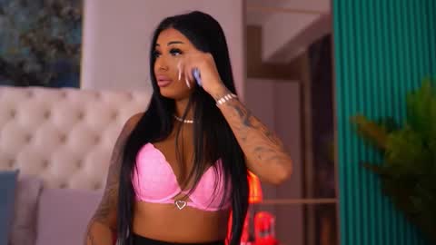 arabellaposh online show from September 10, 2025, 5:07 am