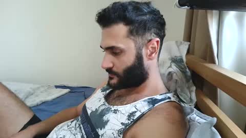 hairycub online show from December 4, 2024, 9:40 am