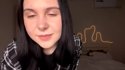 Emi online show from March 8, 2026, 4:00 pm