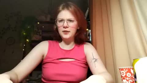 Snapshot of aracelisisofo chatting on July 15, 2026, 12:10 pm Sarah online show from July 15, 2026, 12:10 pm