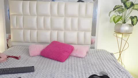   online show from February 4, 2025, 4:48 am