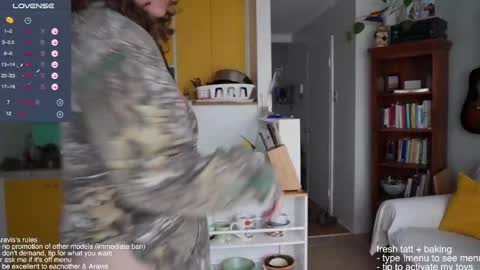 aravis online show from October 25, 2025, 7:08 pm