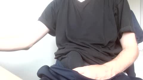 Arek online show from April 3, 2026, 7:50 am