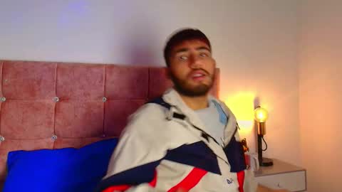 Snapshot of ares_alpha chatting on September 29, 2025, 12:21 pm Ares Alpha online show from September 29, 2025, 12:21 pm