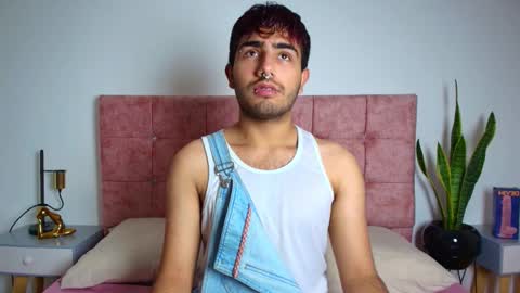 Snapshot of ares_alpha chatting on November 18, 2025, 7:18 pm Ares Alpha online show from November 18, 2025, 7:18 pm