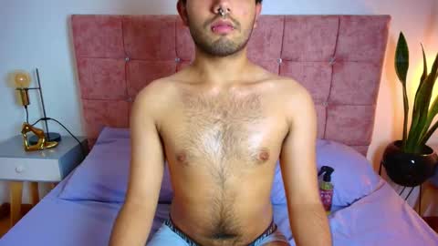 Snapshot of ares_alpha chatting on November 28, 2025, 6:32 pm Ares Alpha online show from November 28, 2025, 6:32 pm