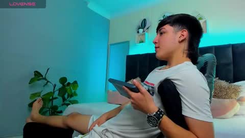 Ares online show from September 19, 2025, 3:13 pm