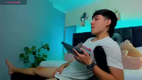 Ares online show from September 22, 2025, 2:41 pm