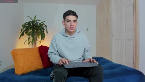 Ares online show from November 3, 2025, 3:13 pm