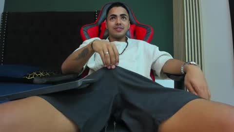 ares_pain_ online show from April 20, 2026, 7:26 pm