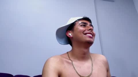 MATTHEW online show from November 19, 2025, 6:08 pm