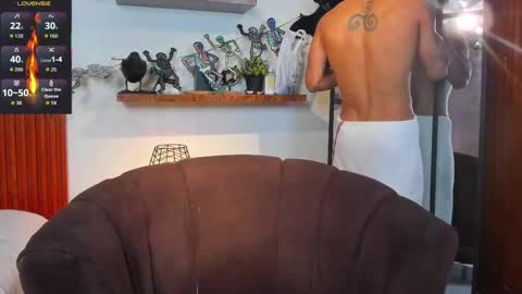 aress444 online show from October 7, 2025, 8:44 am