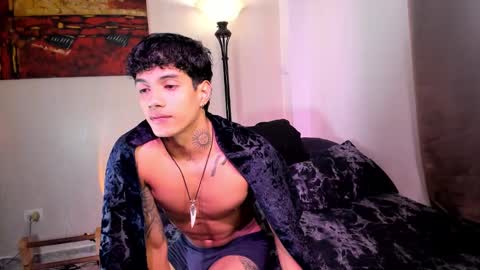 Snapshot of aress444 chatting on February 5, 2026, 9:41 pm aress444 online show from February 5, 2026, 9:41 pm