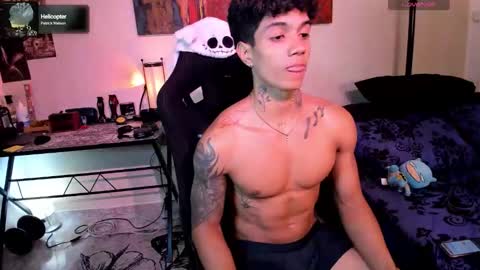 Snapshot of aress444 chatting on February 27, 2026, 10:43 pm aress444 online show from February 27, 2026, 10:43 pm