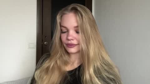 Amelia online show from November 27, 2025, 5:42 am