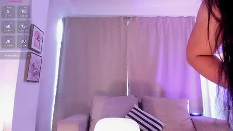 Ari online show from April 13, 2026, 2:33 pm