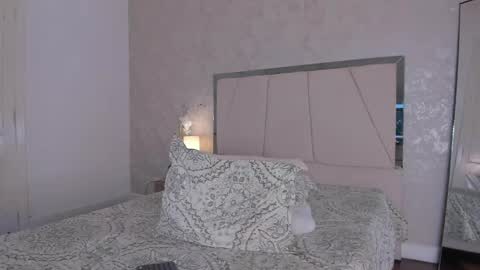 Ari Wilde online show from April 22, 2026, 1:56 pm