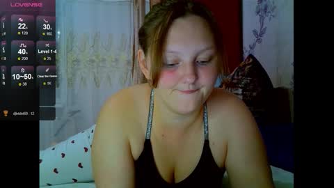 Aria online show from September 22, 2025, 9:06 pm