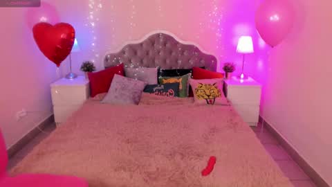 aria_blisss online show from February 14, 2025, 2:07 am