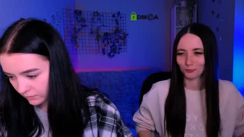 Aria online show from April 10, 2026, 7:29 pm