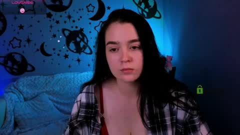 Snapshot of aria_glow chatting on June 1, 2026, 7:15 pm Aria online show from June 1, 2026, 7:15 pm