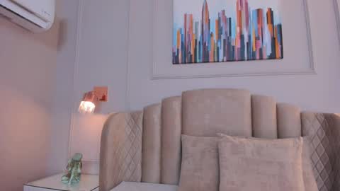 Aria  online show from December 4, 2024, 2:53 am