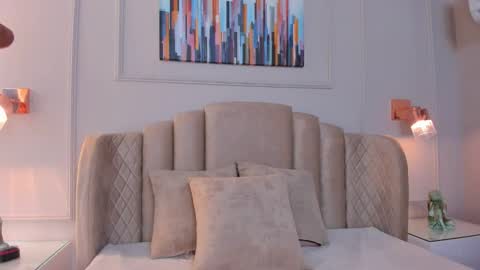 Aria  online show from December 5, 2024, 2:53 am