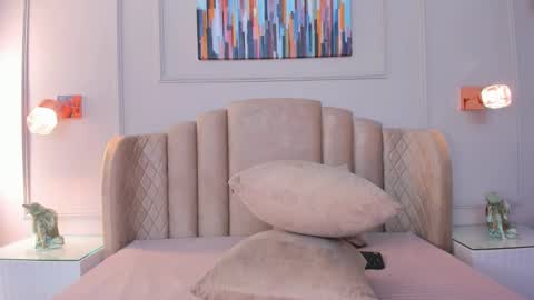 Aria  online show from December 11, 2024, 3:24 am