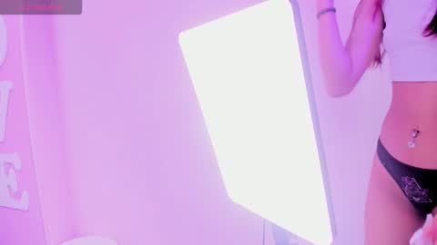 Aria Jones online show from September 10, 2025, 12:27 pm