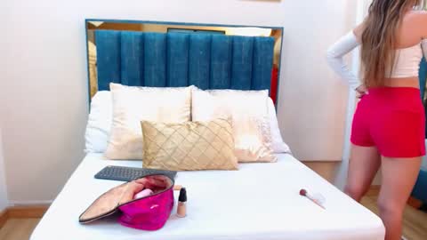 aria online show from April 22, 2026, 12:39 pm