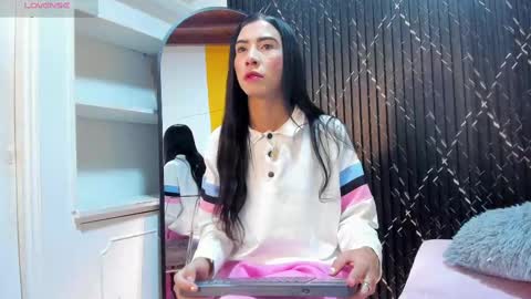 Aria Millers  online show from September 24, 2025, 11:46 am