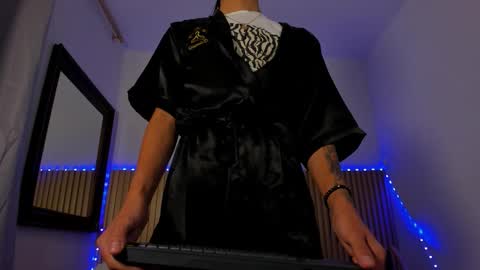 Aria Millers  online show from January 5, 2026, 5:27 pm