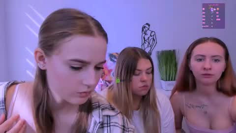 Luna online show from September 22, 2025, 8:38 am