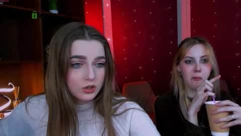 Luna online show from November 18, 2025, 5:45 am