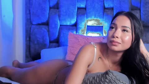 Snapshot of aria_rouge chatting on February 1, 2025, 10:44 pm aria online show from February 1, 2025, 10:44 pm