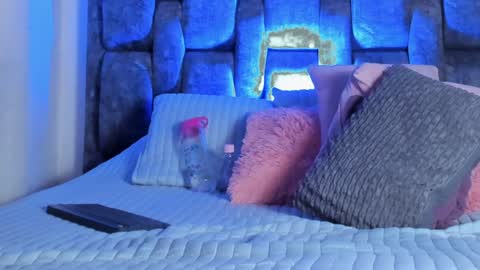 Snapshot of aria_rouge chatting on February 7, 2025, 10:20 pm aria online show from February 7, 2025, 10:20 pm