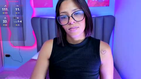 Snapshot of aria_russo chatting on June 2, 2026, 3:14 pm Aria online show from June 2, 2026, 3:14 pm