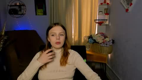 aria_voss_ online show from May 19, 2026, 5:47 am