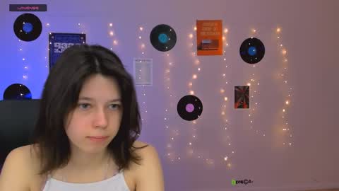 Snapshot of aria_wild_ chatting on May 1, 2026, 8:52 am aria_wild_ online show from May 1, 2026, 8:52 am