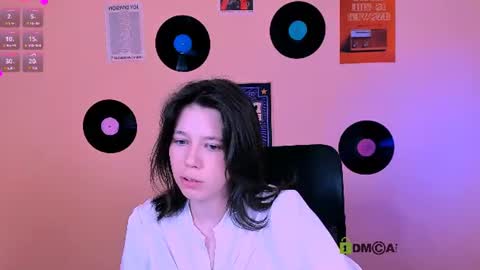 aria_wild_ online show from June 28, 2026, 7:42 pm