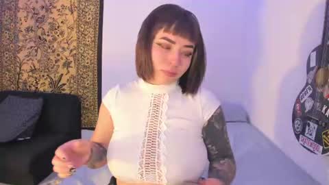 Snapshot of aria_x_orien chatting on July 14, 2026, 3:18 pm Aria and Orien online show from July 14, 2026, 3:18 pm